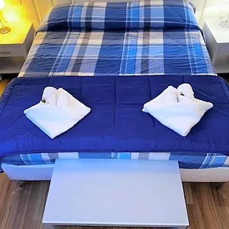 Larotonda מלון ורוקיו
